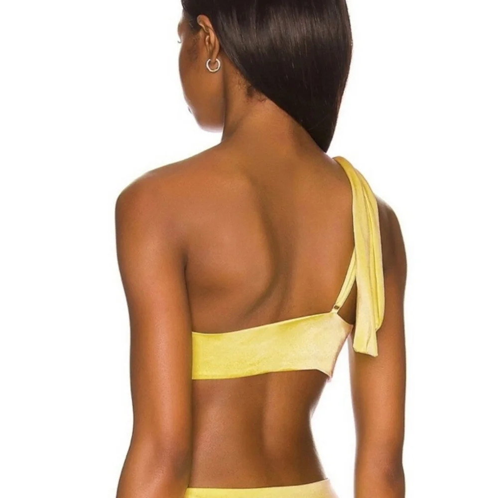 New!Baobab Collection Taki One shoulder‎ Bikini Top in Lima